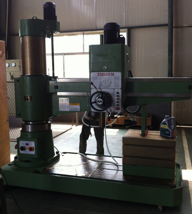 滕州博創數控機床廠 專業提供Z3063液壓搖臂鉆床，廠家直銷，價格實惠